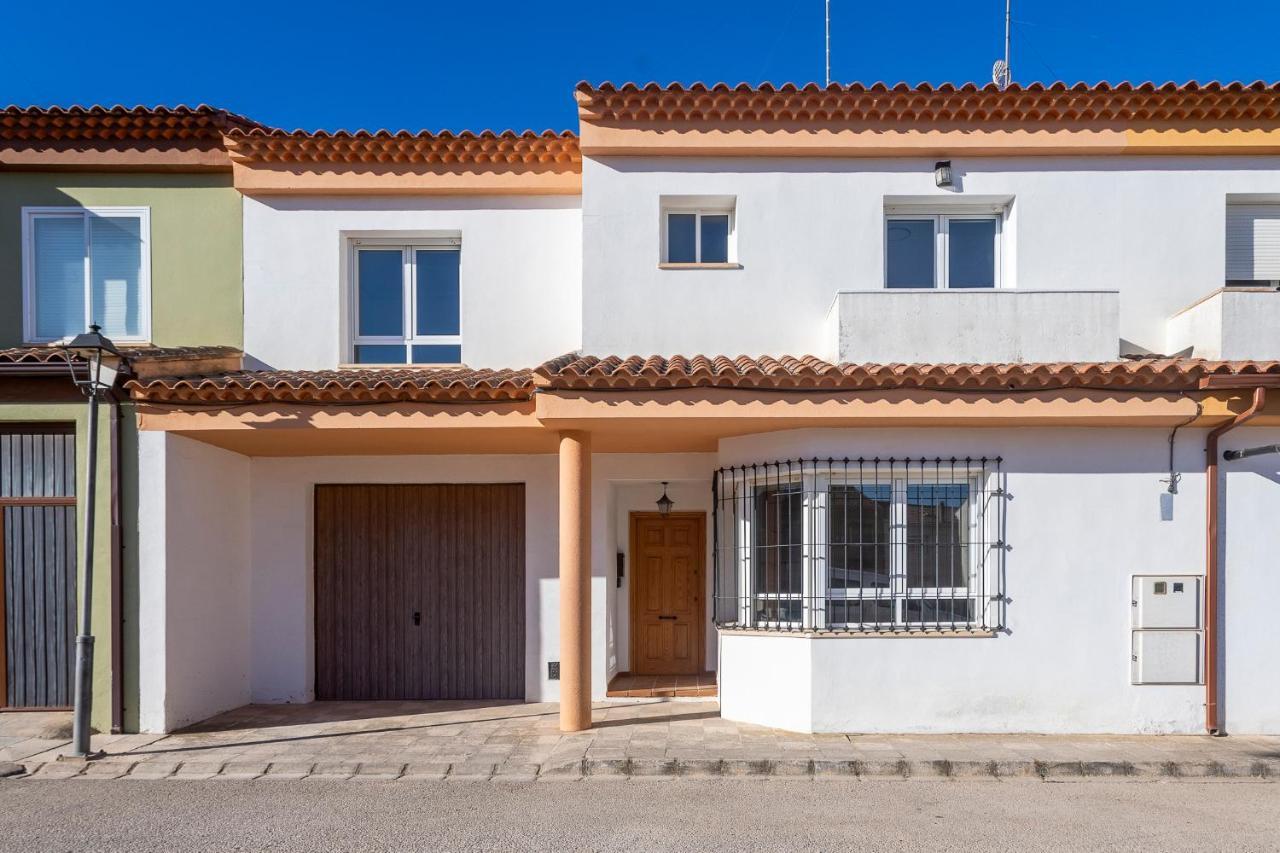 Casa Las Rosas Iniesta Eksteriør billede